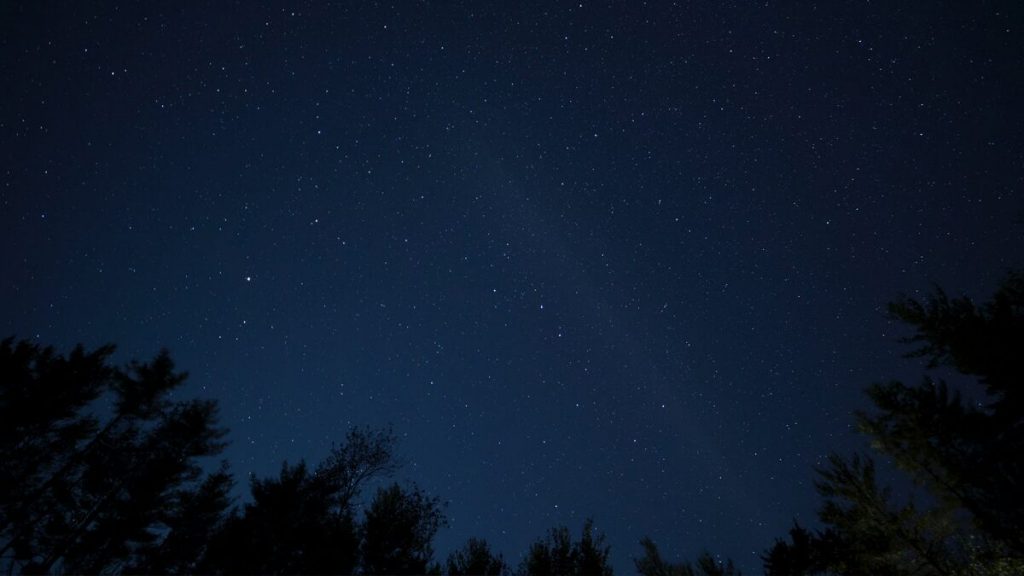 Here’s How to See the Christmas Star on Winter Solstice