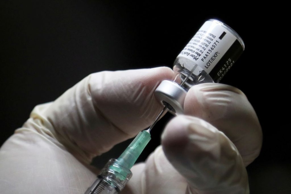 Politics Briefing: First COVID-19 vaccine shots begin today – The Globe and Mail