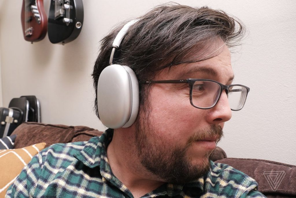 Apple AirPods Max review: luxurious sound for a luxury price – The Verge