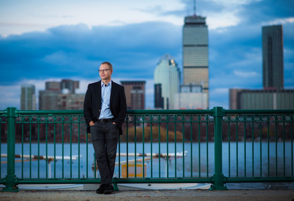 A new approach to studying religion and politics – MIT News