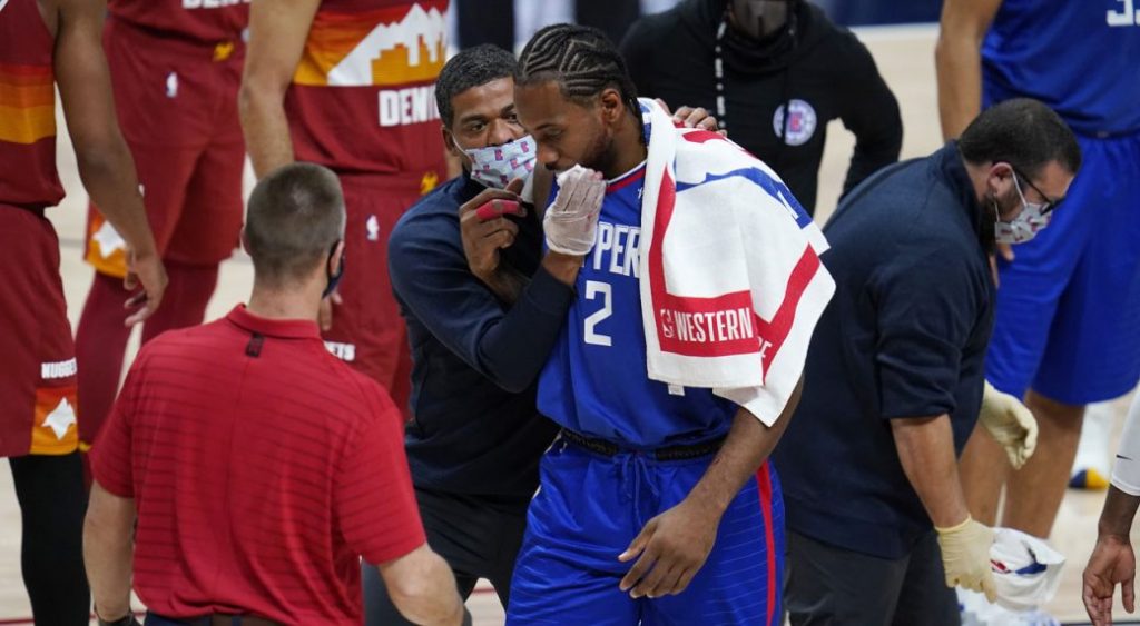 Kawhi Leonard gets stitches after taking elbow to face, Clippers beat Nuggets – Sportsnet.ca