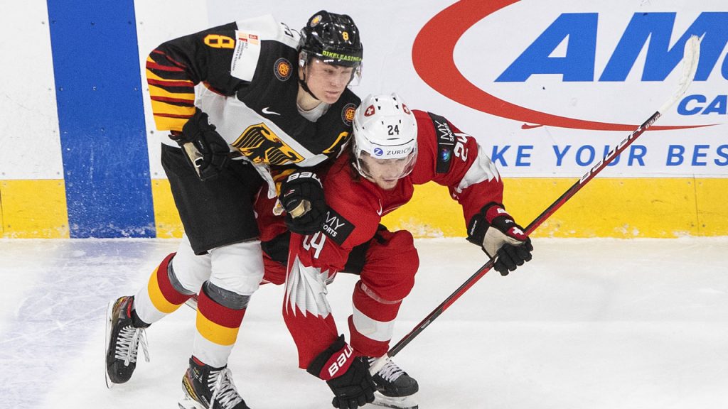 Three Stars from Day 6 of WJC: Stuetzle, Amirov shine in historic wins – Sportsnet.ca