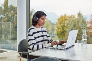Pros and Cons of the Minimalist Lifestyle Pros and Cons of the Minimalist Lifestyle