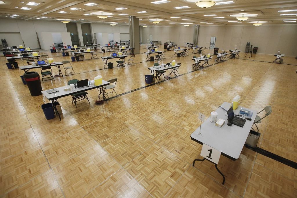 COVID-19 vaccination 'super site' to open in Winnipeg today – The Globe and Mail