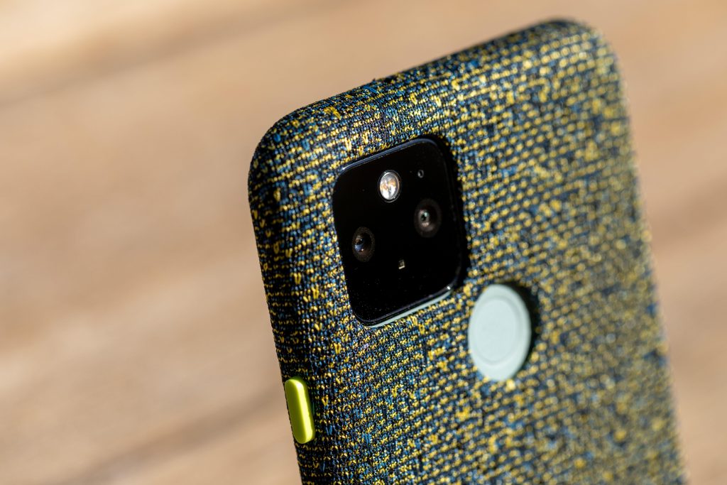 Try out Android 12 early (if you dare): Here's how to get the developer beta – CNET