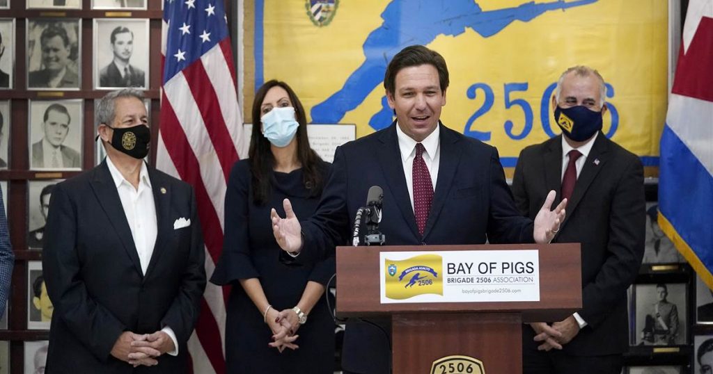 Trump's bungled vaccine rollout is forcing governors to get creative — and political – NBC News