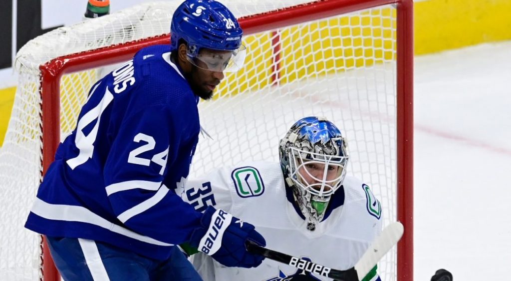 Maple Leafs’ Simmonds could miss six weeks after getting hurt vs. Canucks – Sportsnet.ca