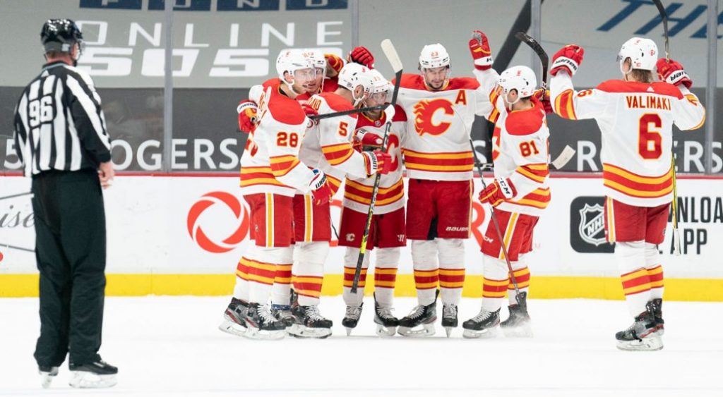 Gaudreau scores OT winner as Flames edge Canucks in dramatic fashion – Sportsnet.ca