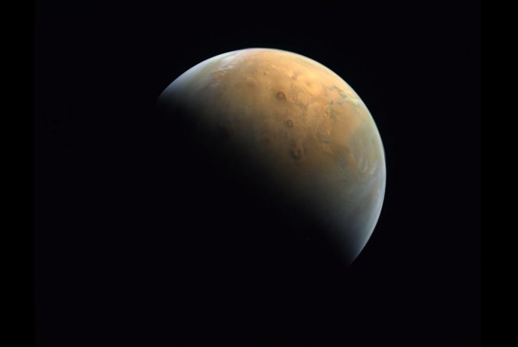 UAE’s Hope Mars Probe Sends Home Its First Image of the Red Planet – Gadgets 360