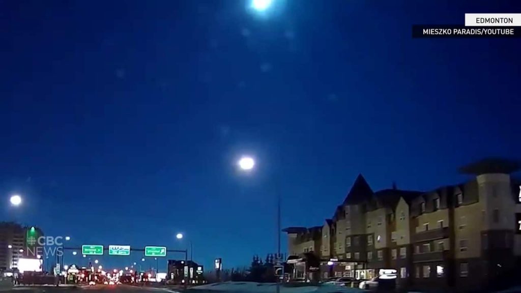 Prairie fireball was comet fragment burning up in Earth’s atmosphere