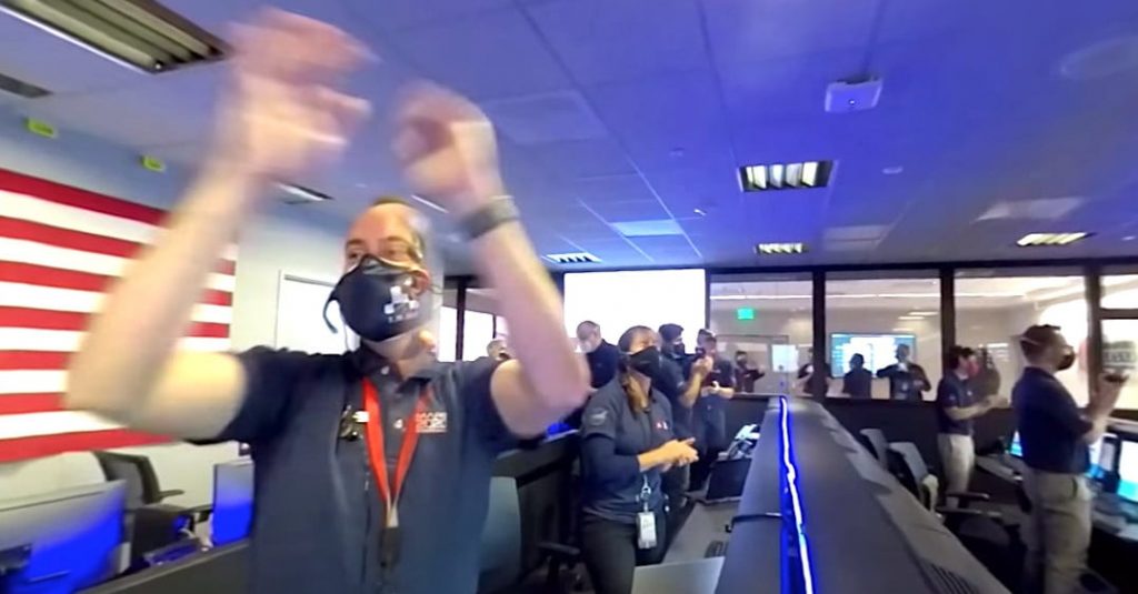 Immersive 360 video captures Mission Control celebrations of Mars landing – Digital Trends