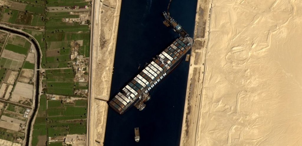 This Microsoft Flight Simulator mod features the cargo ship stuck in the Suez Canal – The Verge