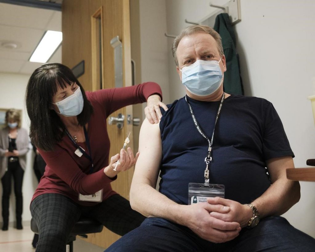 Saskatchewan's cutoff age for booking COVID-19 vaccine appointments drops again – thestar.com