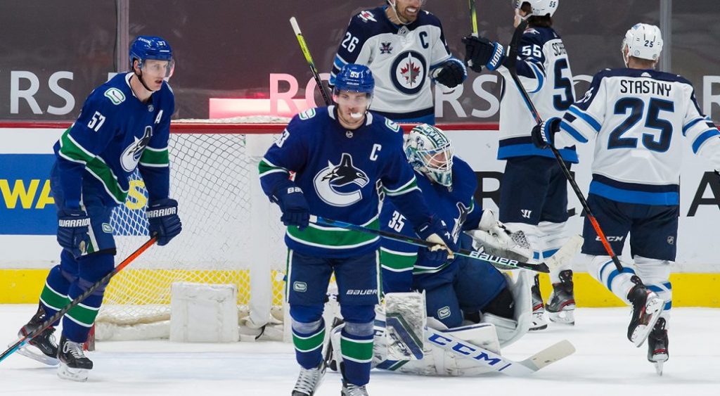 Canucks snap back to reality after another lopsided loss to Jets – Sportsnet.ca