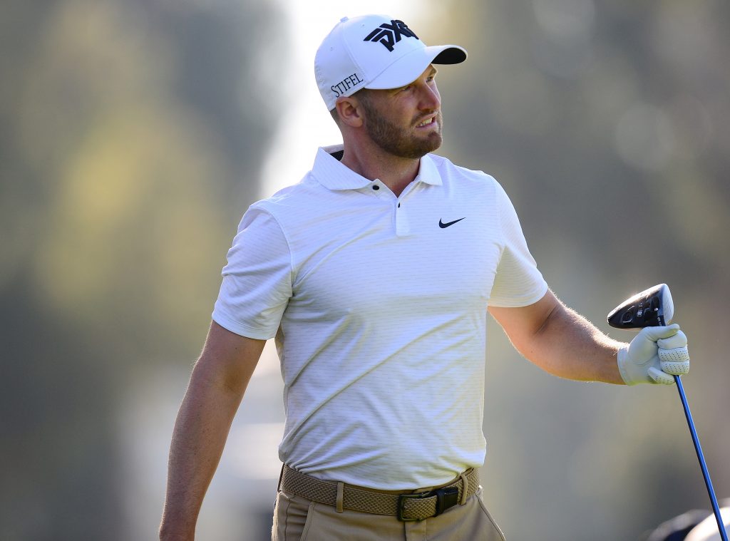 Clark risks life and limb playing shot from gator territory