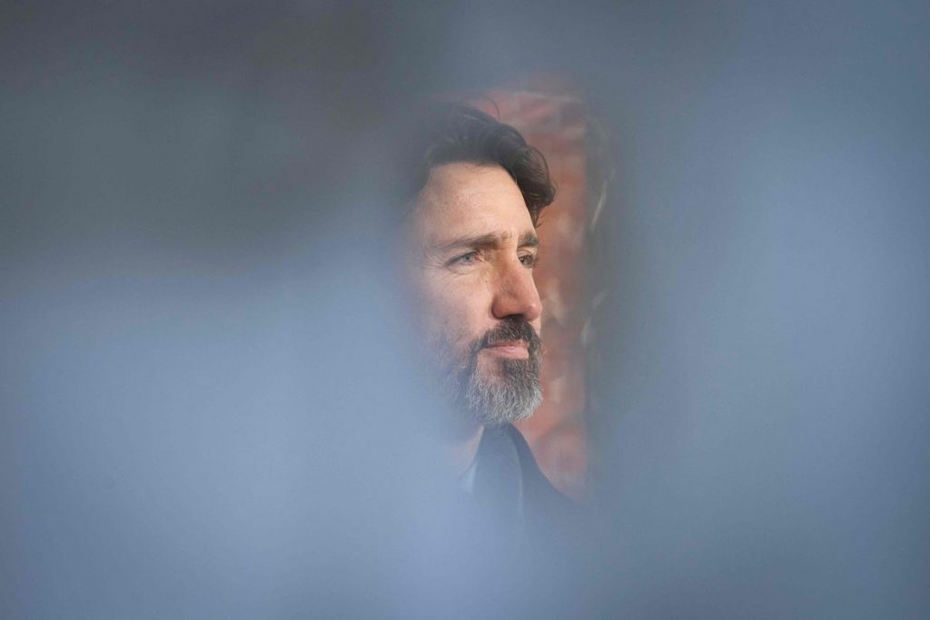 Trudeau seeks ‘Team Canada’ approach with provinces on vaccine distribution