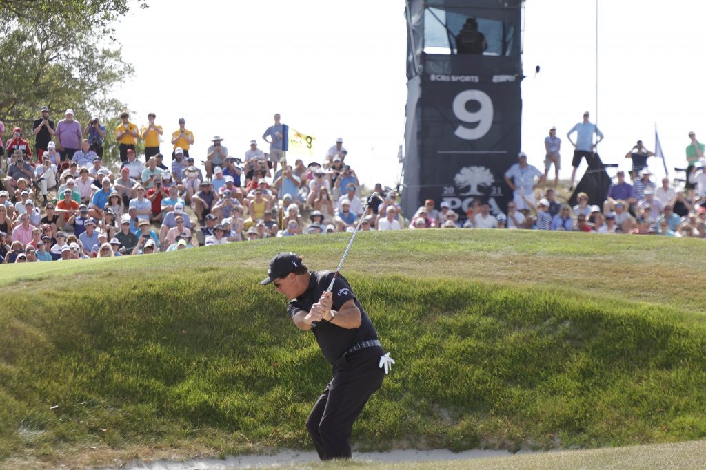 Phil Mickelson makes turn two shots clear at PGA Championship