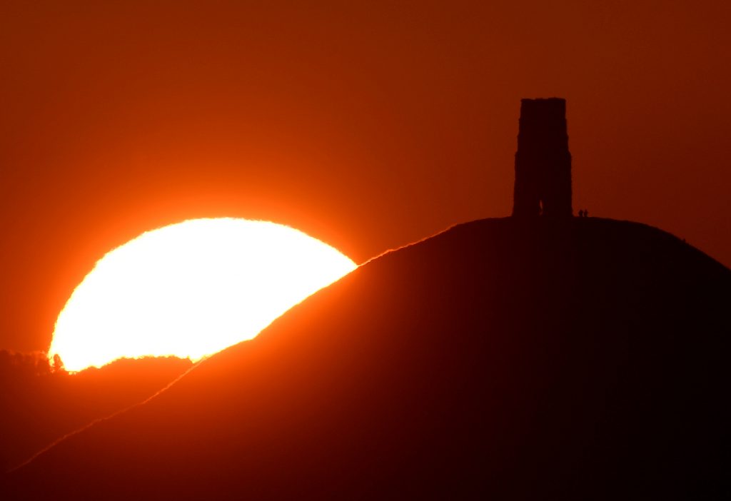 Britain issues first Amber Extreme Heat warning
