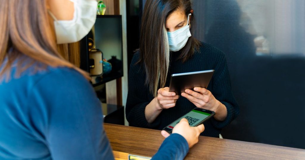 Quebec Could Mandate COVID Vaccine Passports for Entering Restaurants and Bars Come Fall – Eater Montreal