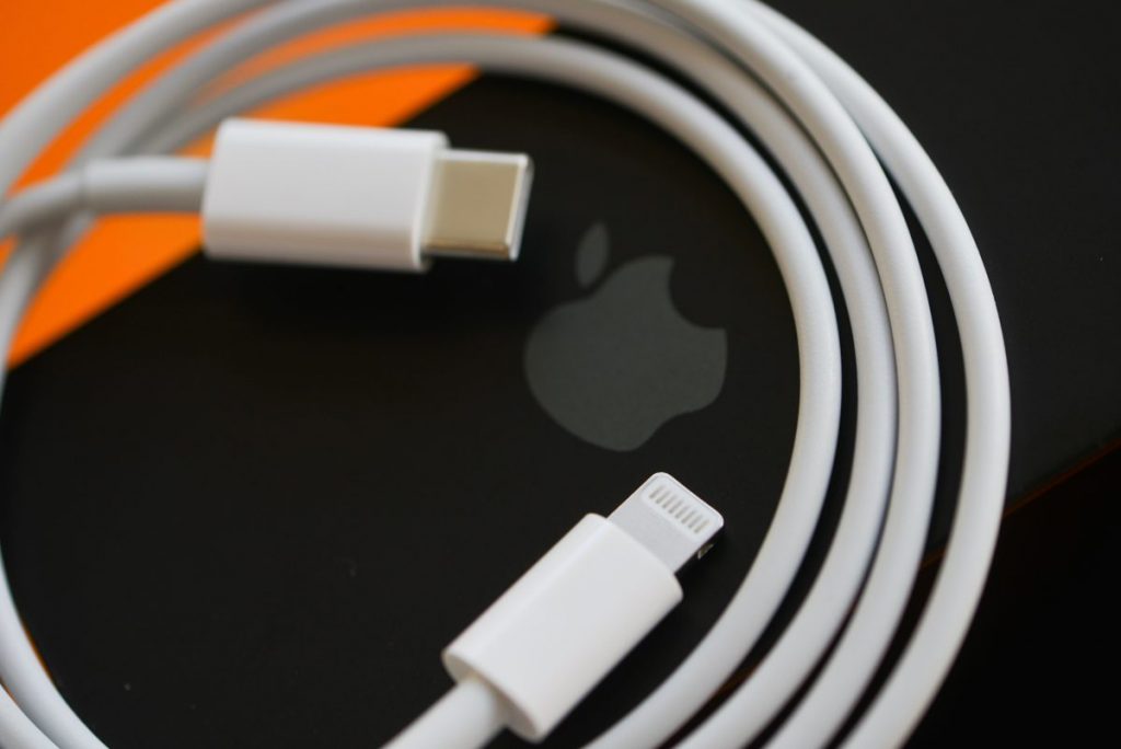 Apple's iPhone 13 Lineup Could Support 25W Wired Fast Charging – Mashable India