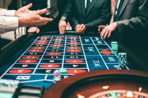 Video Poker and Its Difference from The Regular Poker Played at Casino