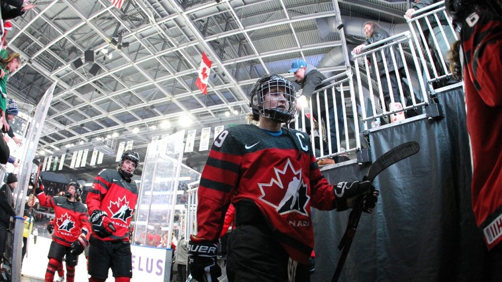 Soccer gold galvanizes Canadian women’s world championship hockey team – Sportsnet.ca