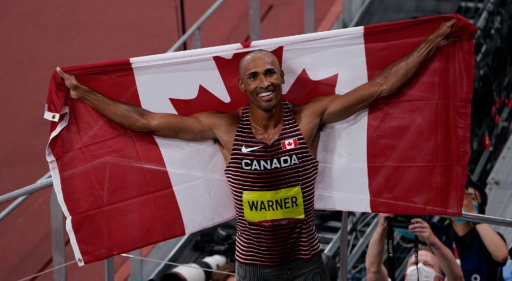 Canada’s Damian Warner sets Olympic record, claims decathlon gold in Tokyo – Sportsnet.ca