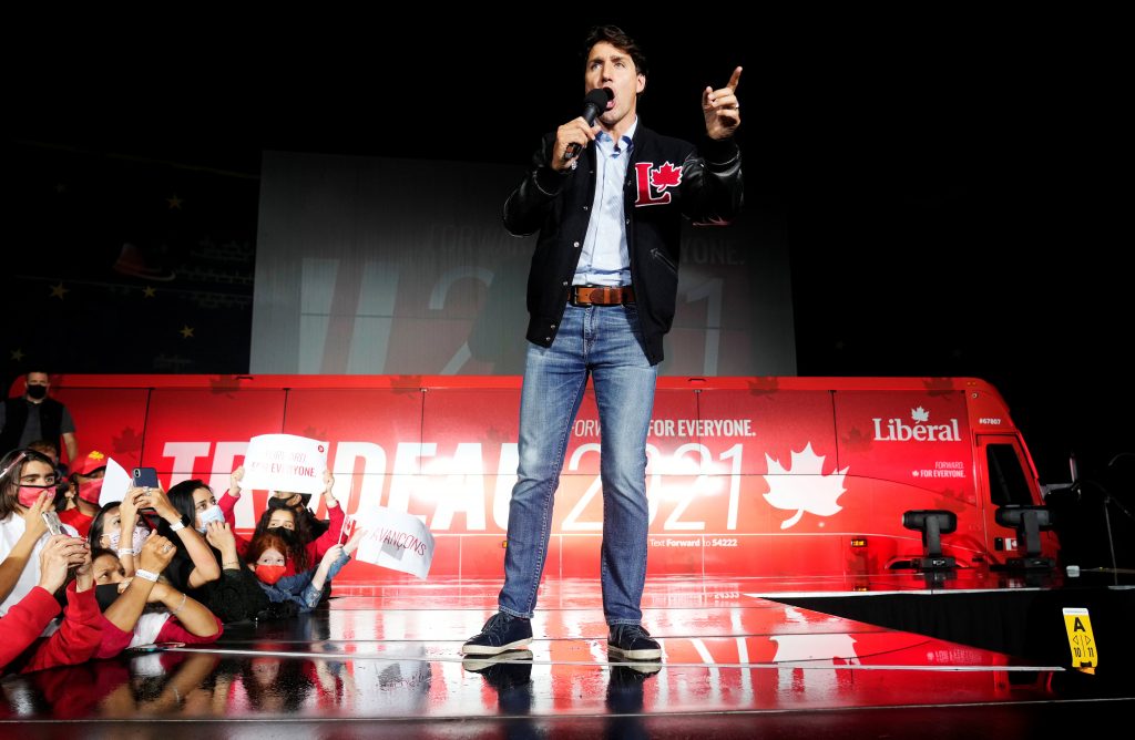 Trudeau vows to crack down on hospital protests, says rival backs extremists