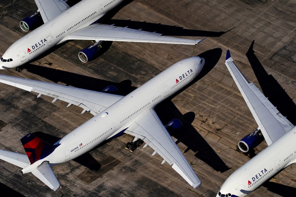 Delta Air Lines’s ticket sales improve, reinstates initial Q3 revenue view