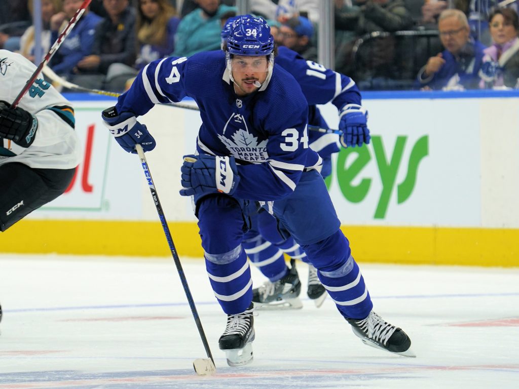 Sharks look to extend perfect start vs. Bruins