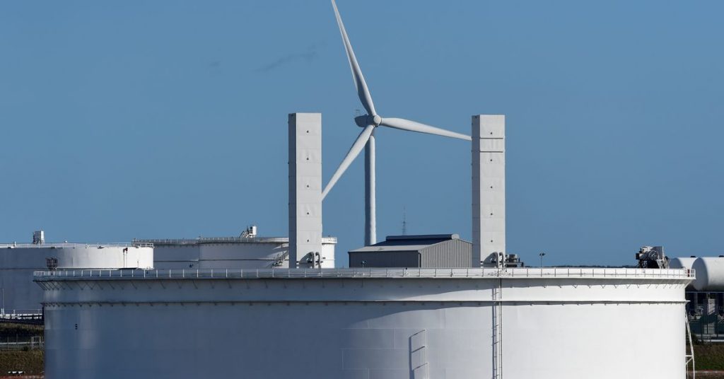 EXCLUSIVE Lawyers warn EU against labelling gas as a 'green' investment – Reuters