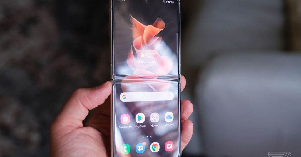 Samsung tries to prove its foldable phones are tough in a new test video – The Verge