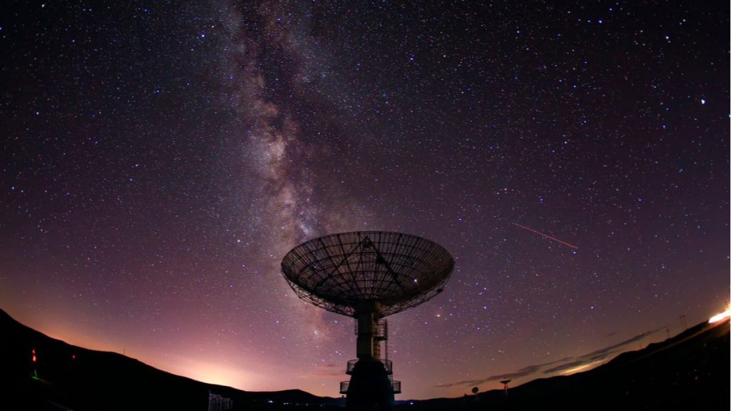 Strange New Radio Signal Coming From The Centre Of Milky Way Baffle Astronomers – Mashable India