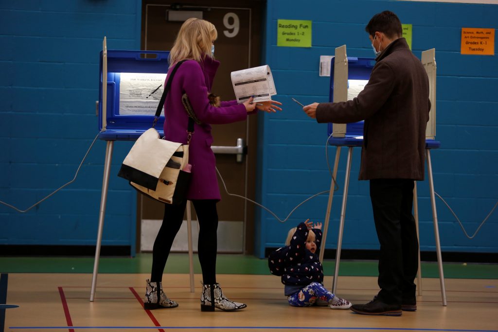 Minneapolis voters reject disbanding police in wake of George Floyd murder