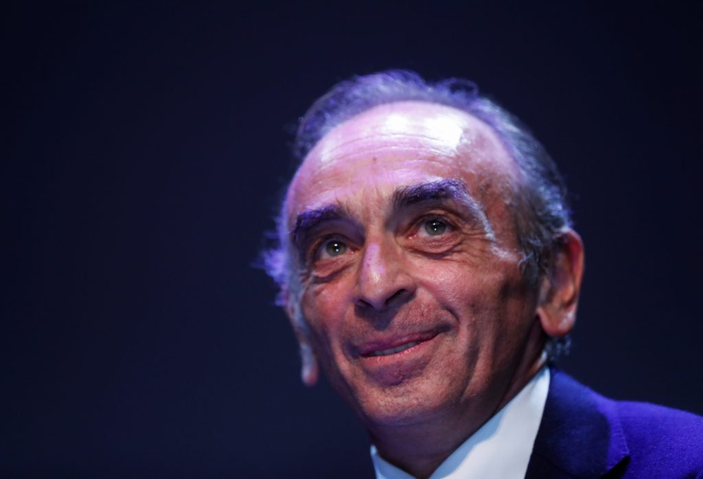 Poll sees Zemmour making it to second round of French presidential vote