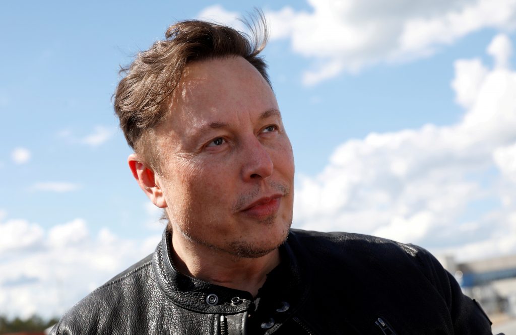 Musk sells nearly  billion worth of Tesla shares this week