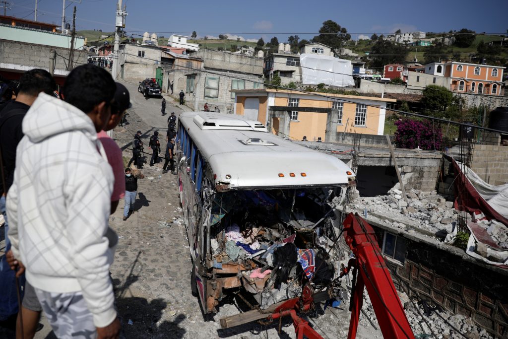 At least 19 killed in bus crash in central Mexico