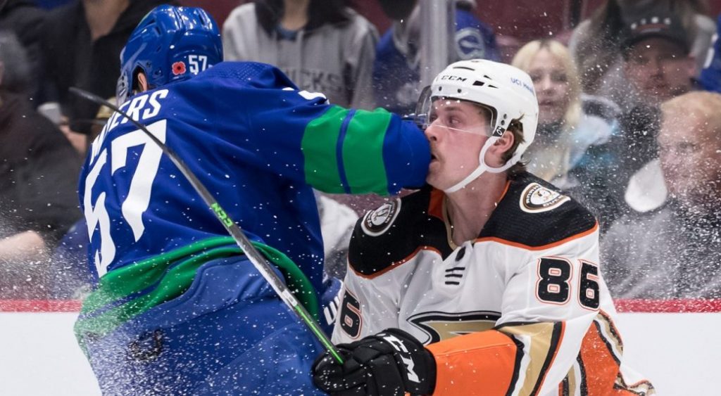 After late surge, Canucks fall to surging Ducks to overtime – Sportsnet.ca