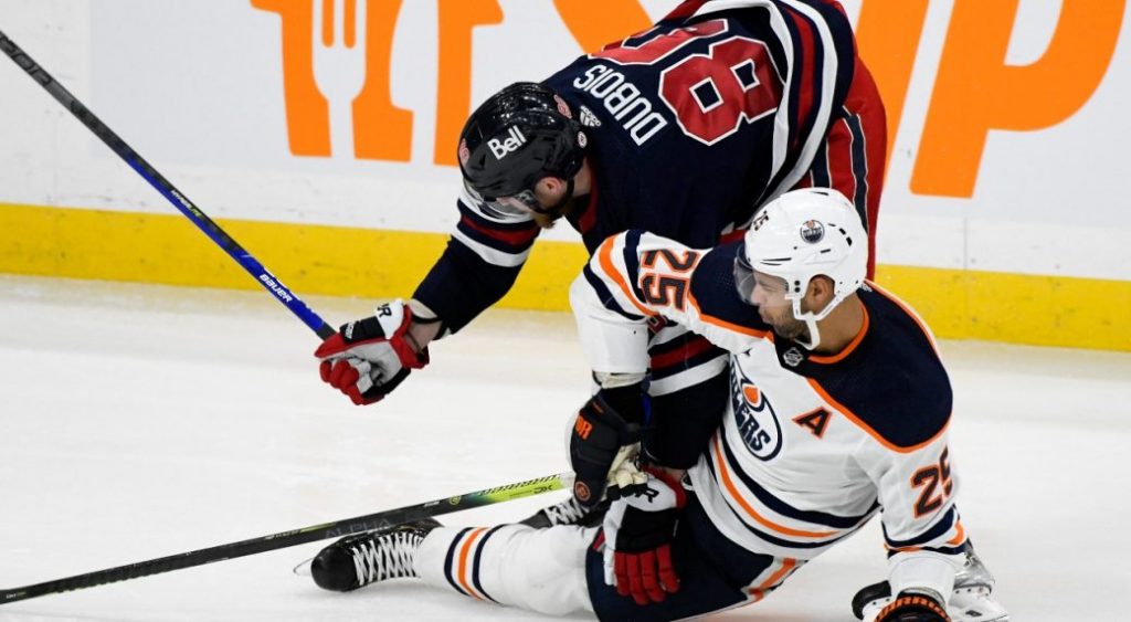 Hellebuyck stops 32 shots in Jets’ victory over Oilers – Sportsnet.ca