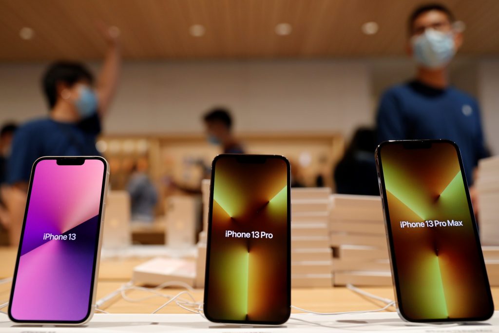 Apple tells suppliers demand for iPhone 13 lineup has weakened – Bloomberg News