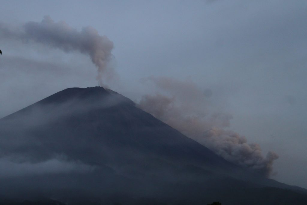 Indonesia Semeru volcanic eruption kills 14; dozens injured