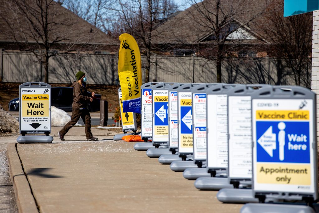 Canada plans to expand COVID-19 vaccine mandate to cover banks, telecoms sectors