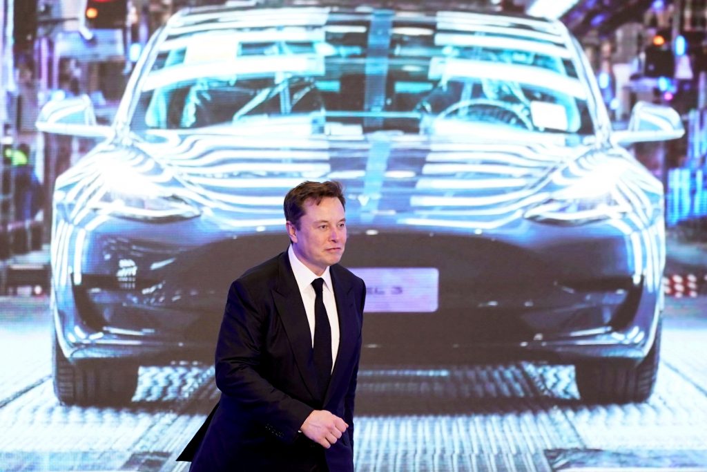 Tesla faces investor lawsuit over Musk tweets on 10% stock sales