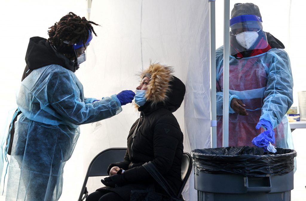 Drugstore rapid tests predict infectiousness; breakthrough risk serious in cancer patients