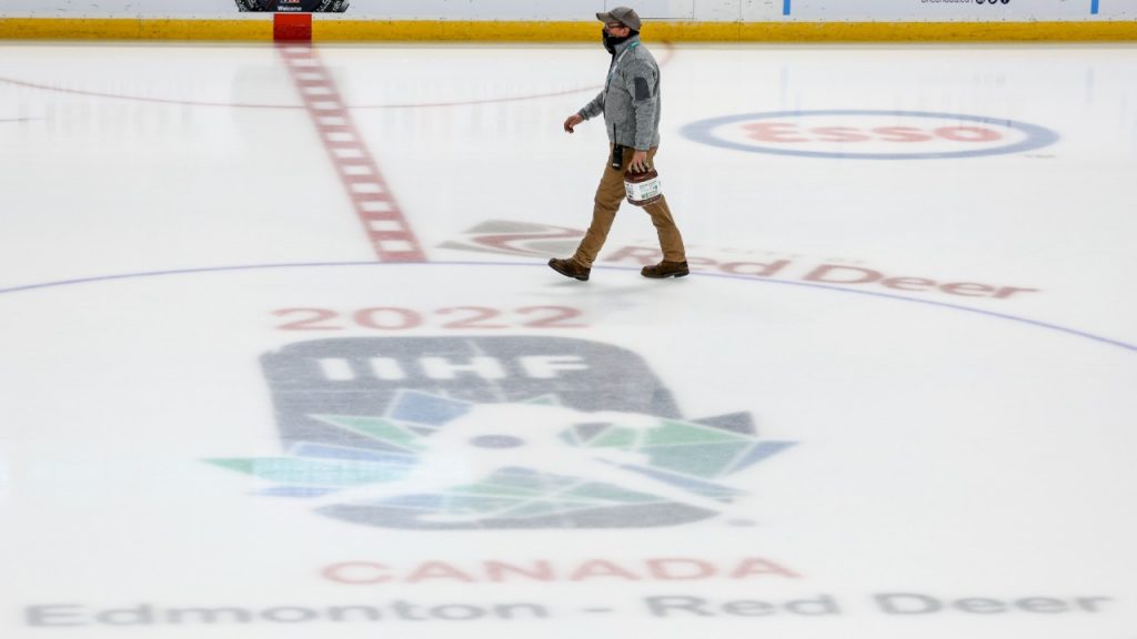 Omicron, not organizers, to blame for world junior cancellation – Sportsnet.ca