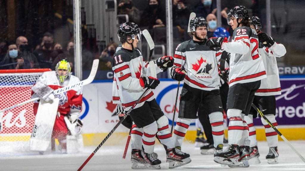 Canada’s Power rewrites record book in World Junior debut – Sportsnet.ca