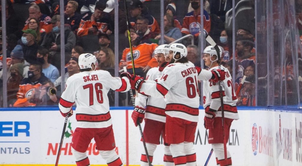Sebastian Aho’s three-point night leads Hurricanes past slumping Oilers – Sportsnet.ca