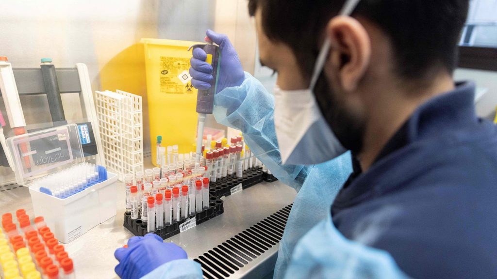 Why getting a booster shot is growing more crucial as omicron spreads – CBC News