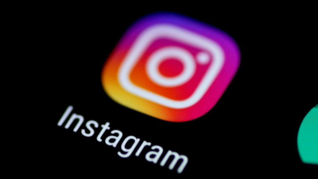 Instagram Aims to Launch Chronological Feed Option in 2022: Adam Mosseri – Gadgets 360