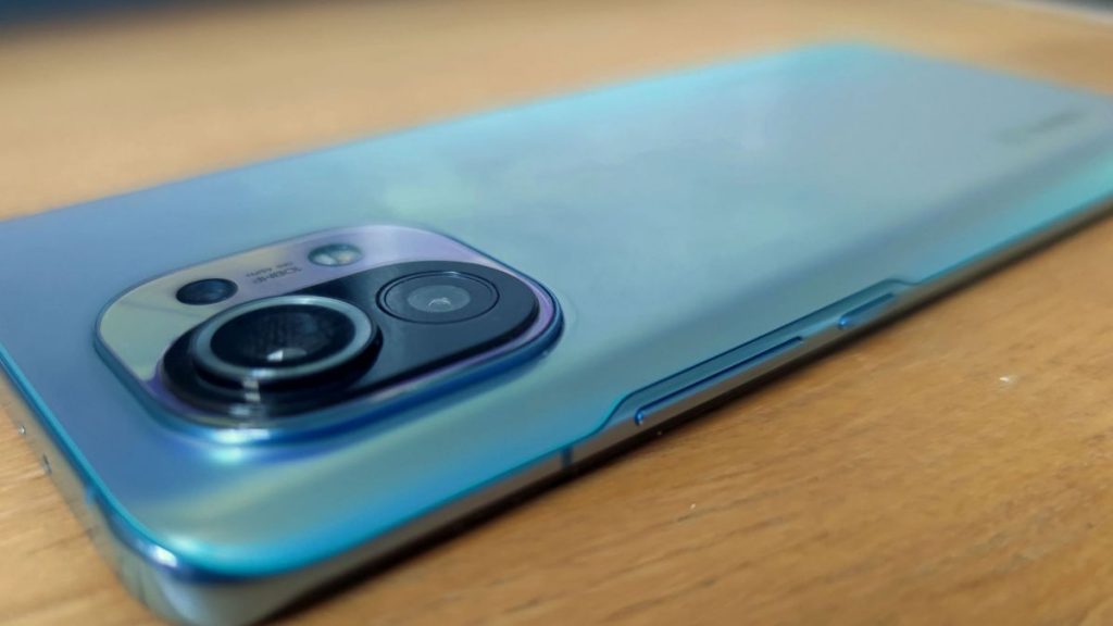 Xiaomi 12 design leak shows another cyclops-like smartphone – TechRadar